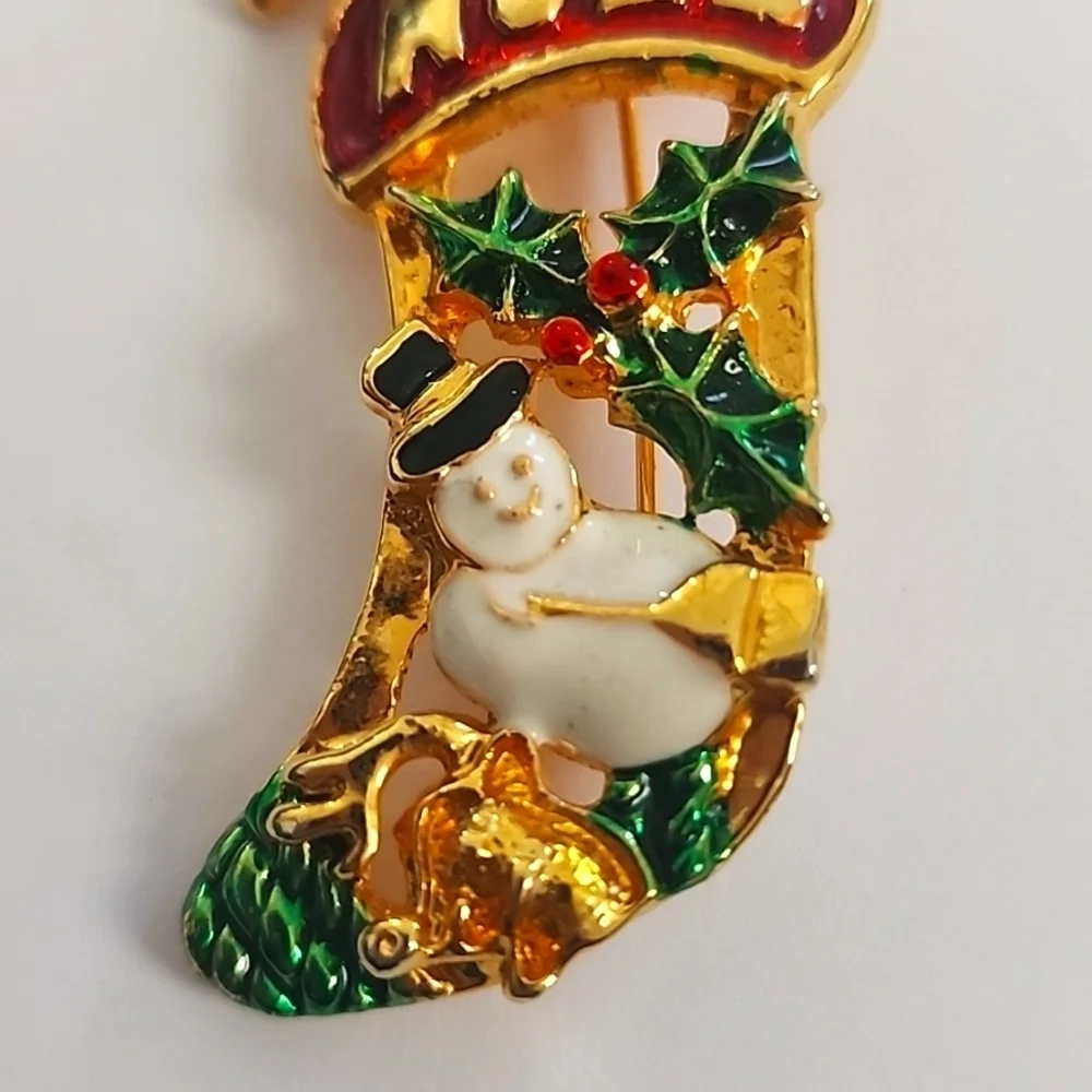 Vintage Christmas Noel Stocking Brooch Rhinestone Holiday Pin